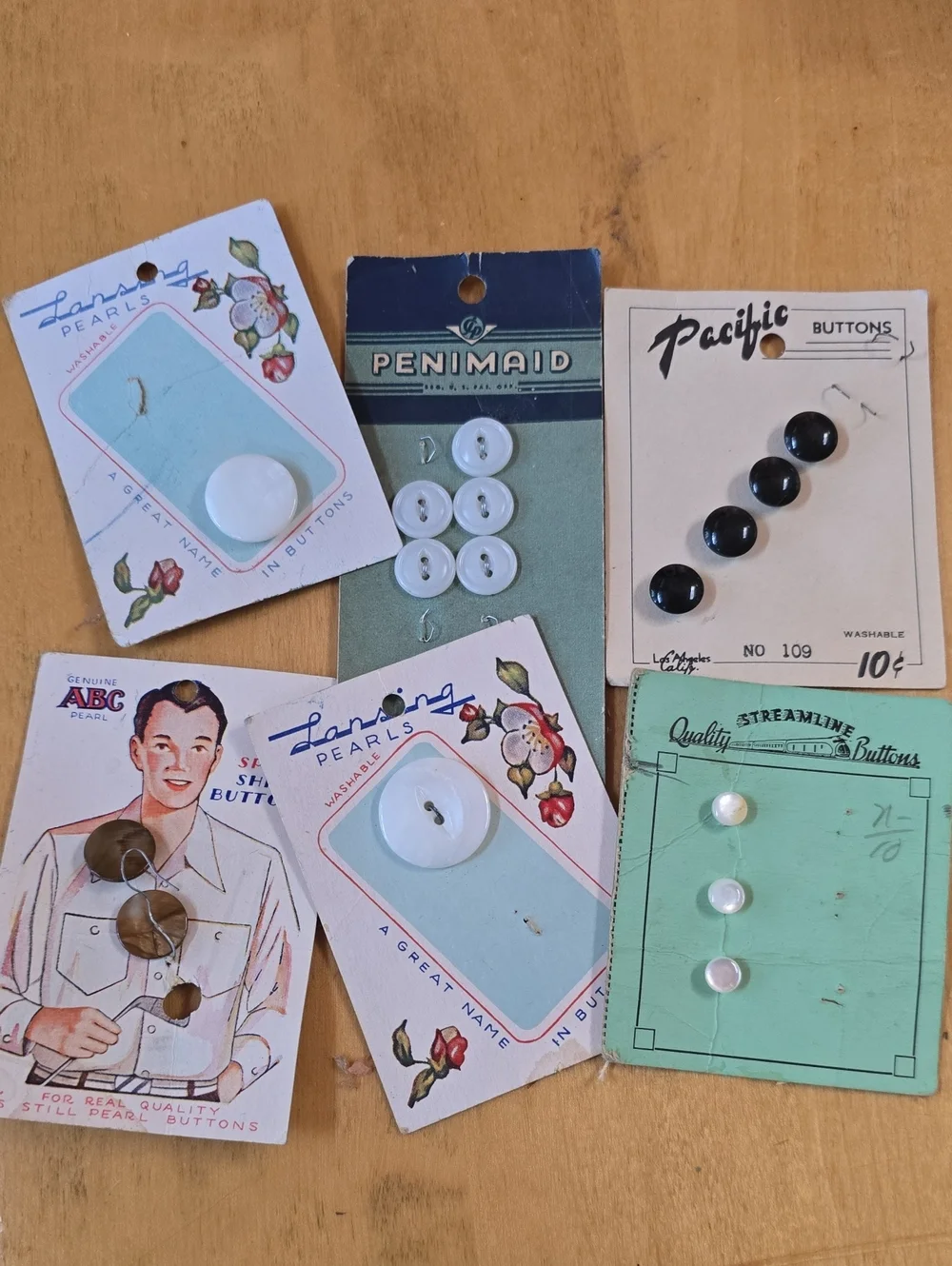 Lot Of Vintage Button Card Set - Mixed Colors